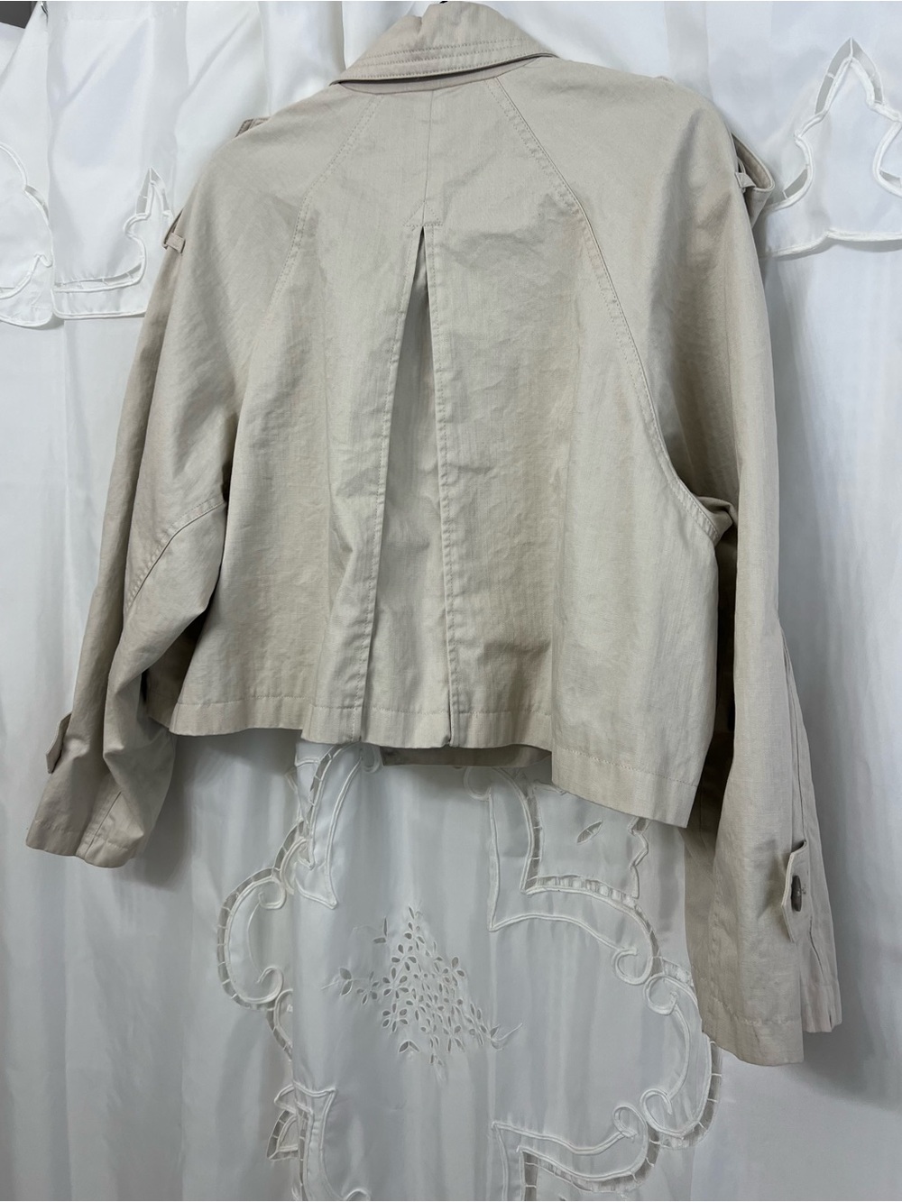Closed Cropped Trench Jacket Limestone Beige Size Small - Picture 11 of 15